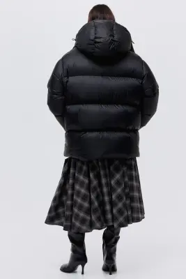 Hooded down puffer jacket - Noir — photo 3