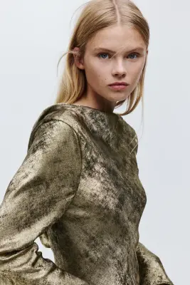Robe en satin avec dos ouvert - Doré — photo 4