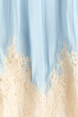 Robe à bretelles fines en mousseline avec dentelle - Bleu clair — photo 5