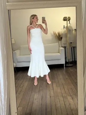 Robe midi stretch près du corps bretelles scalloped Prix boutique 690€ Taille XXS — photo 3