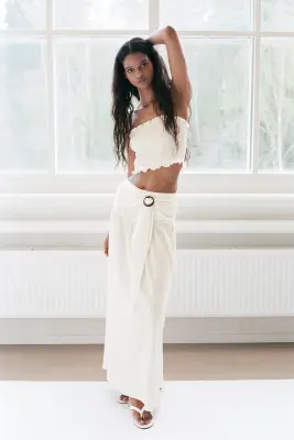 Jupe froissée avec ceinture à nouer - Crème — photo 3