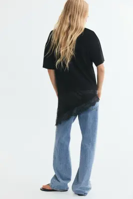 T-shirt asymétrique avec dentelle - Noir — photo 2