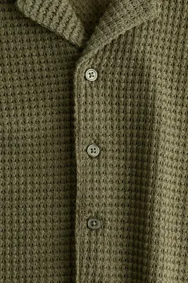 Chemise en maille texturée avec col cubain - Vert kaki — photo 2