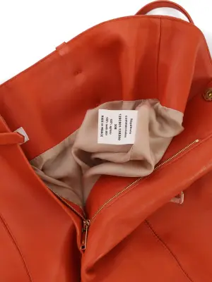 Short en cuir agneau orange Eté 2012 Prix boutique 2300€ Taille 38 — photo 5