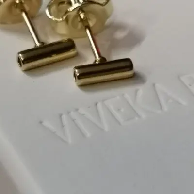 Pytte, 4 mm stick earrings — photo 3
