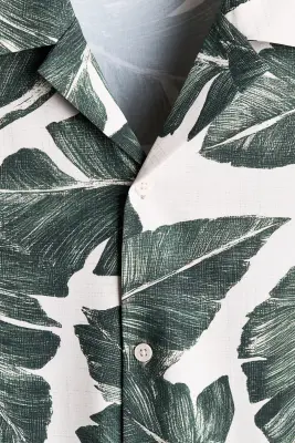 Chemise Regular Fit avec col cubain - Blanc/plantes — photo 5