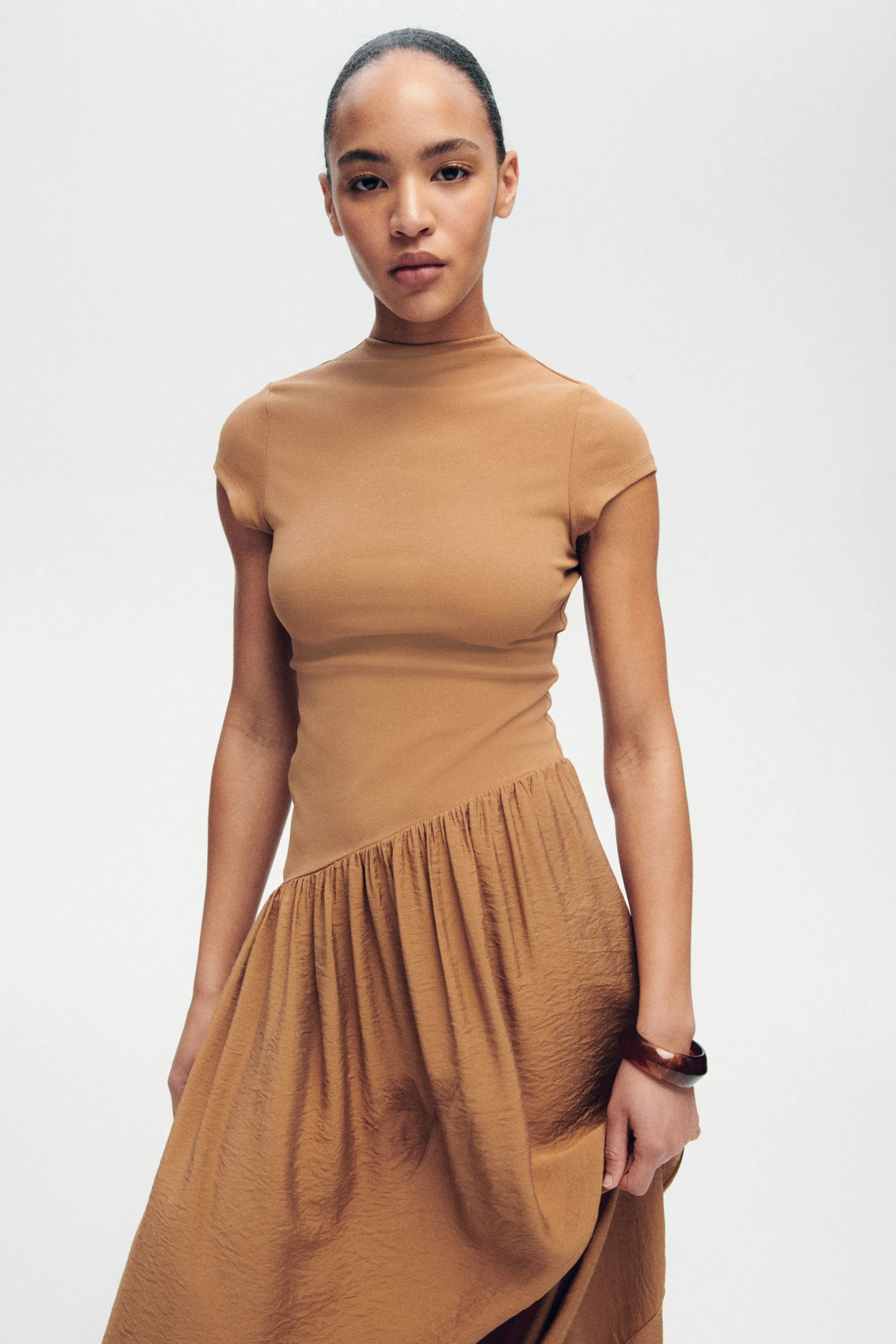 Robe asymétrique bi-matière - Beige foncé