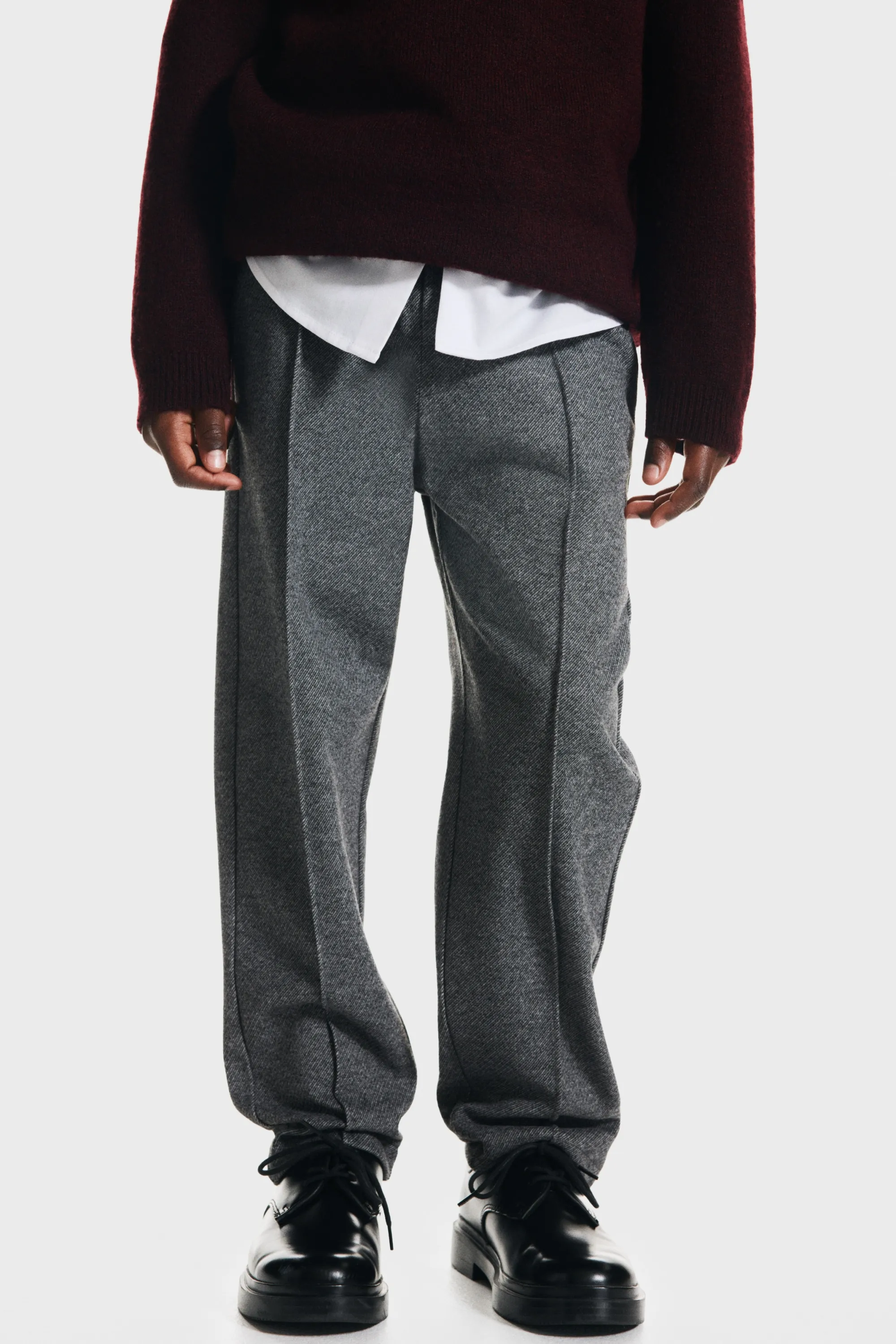Pantalon jogger avec plis - Gris foncé