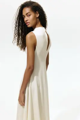 Robe froissée avec encolure bateau - Crème — photo 3