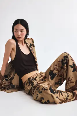 Pantalon à pinces en twill satin - Beige/motif — photo 3