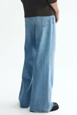 Loose Bootcut Jeans - Bleu denim clair — photo 2