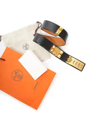 Ceinture collier de chien en cuir noir et détails dorées Prix boutique 3400€ — photo 5