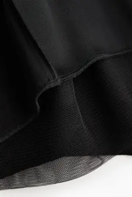 Robe à effet superposé en satin - Noir — photo 5