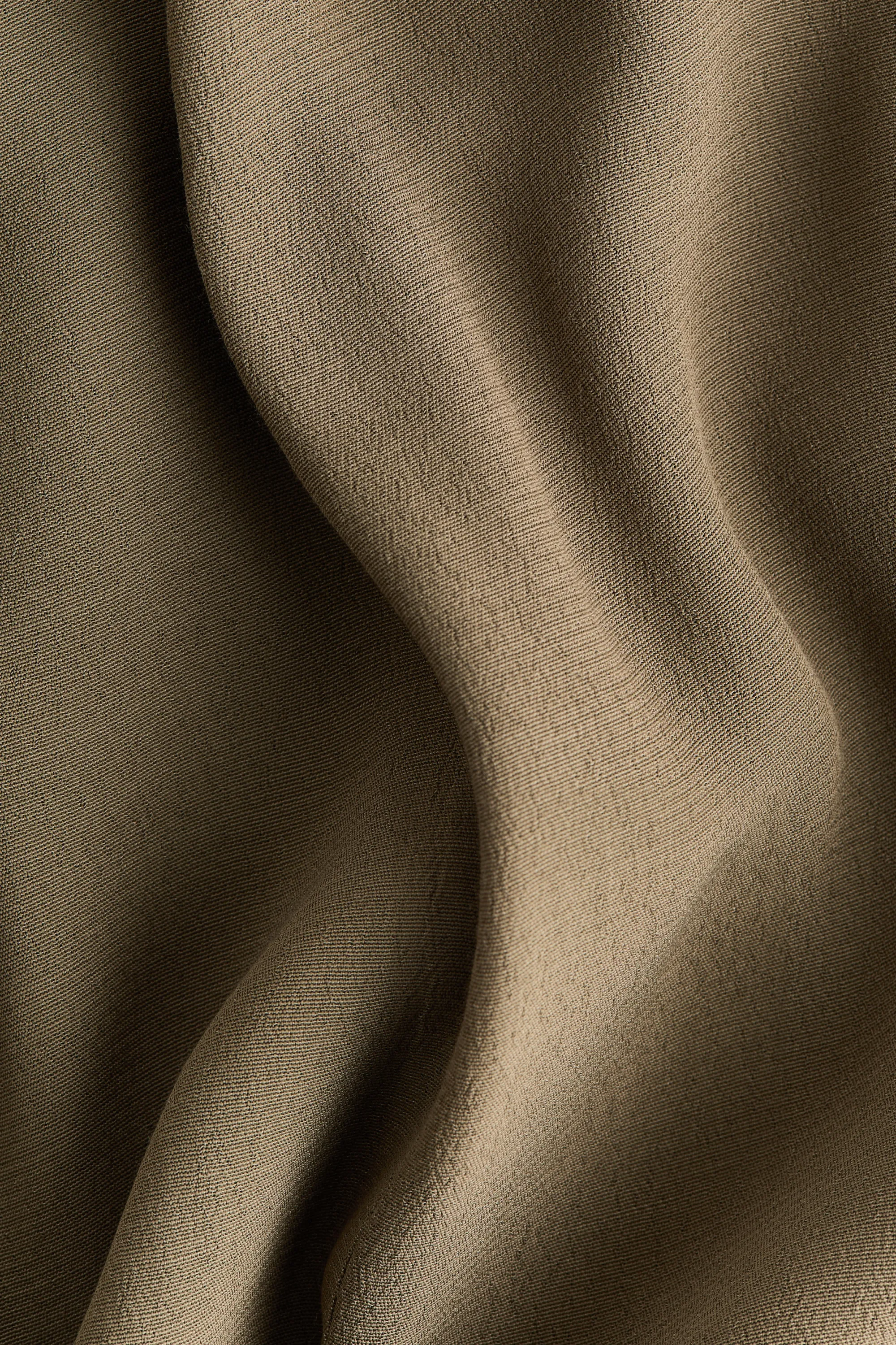 MAMA Robe en viscose avec ceinture à nouer - Vert kaki