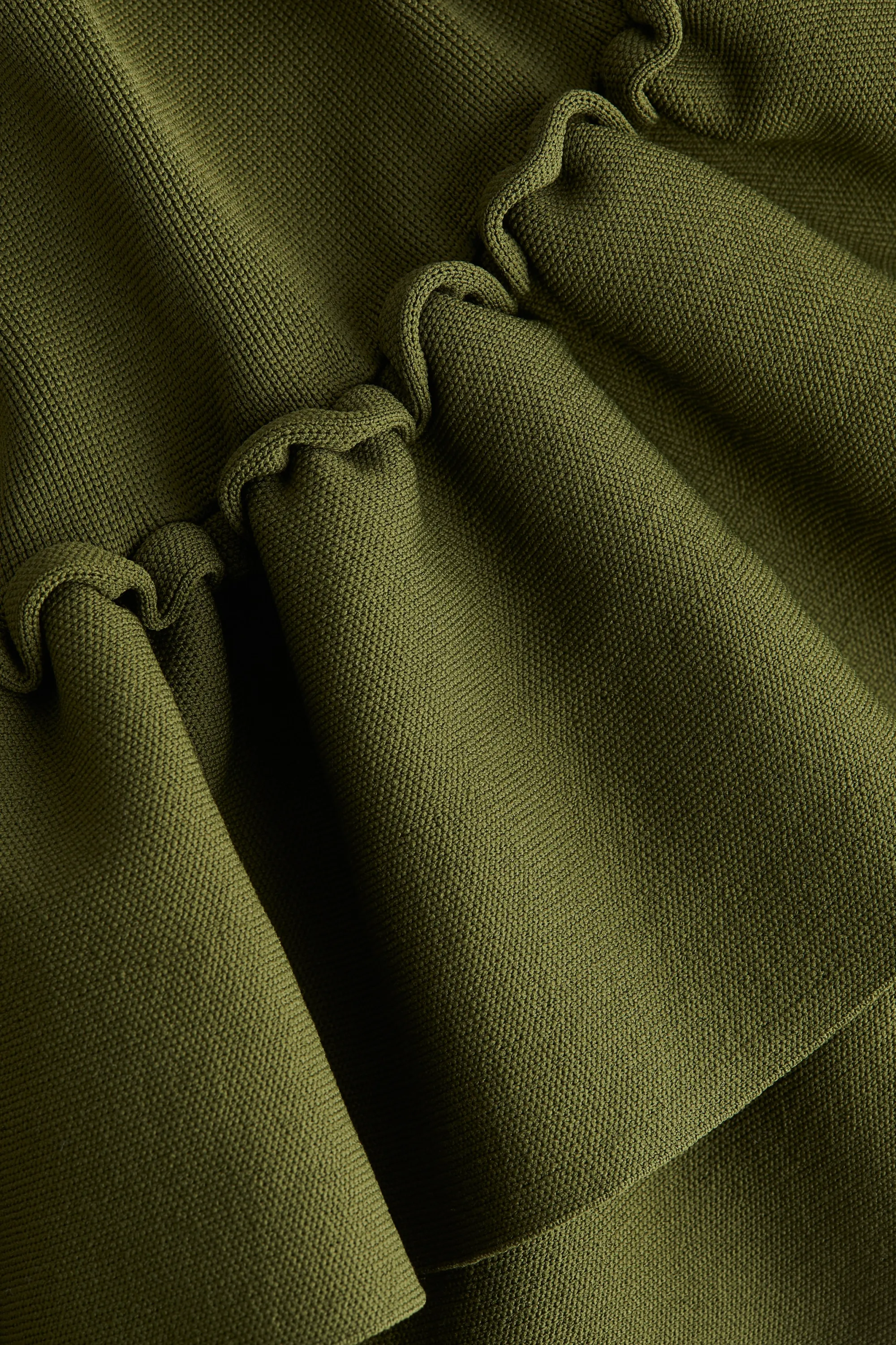 Robe en maille avec bord volanté à la base - Vert foncé