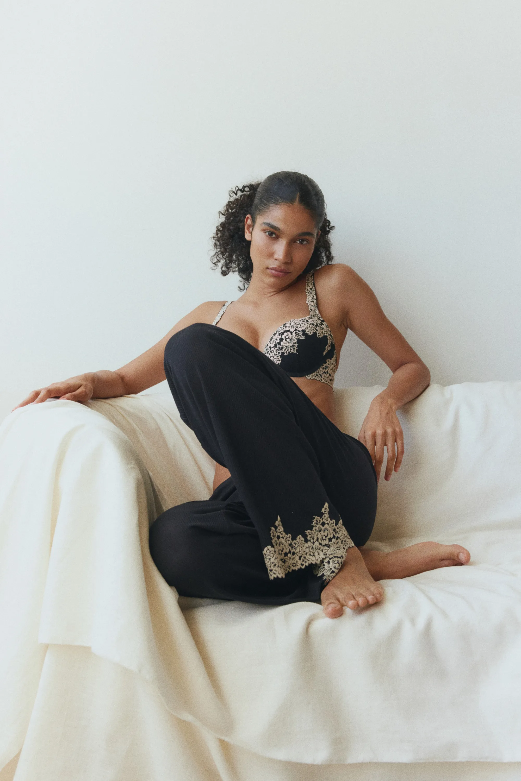 Soutien-gorge super push-up en dentelle - Noir/crème