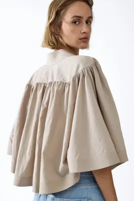 Shoulder-pad cape blouse - Beige ancien clair — photo 3