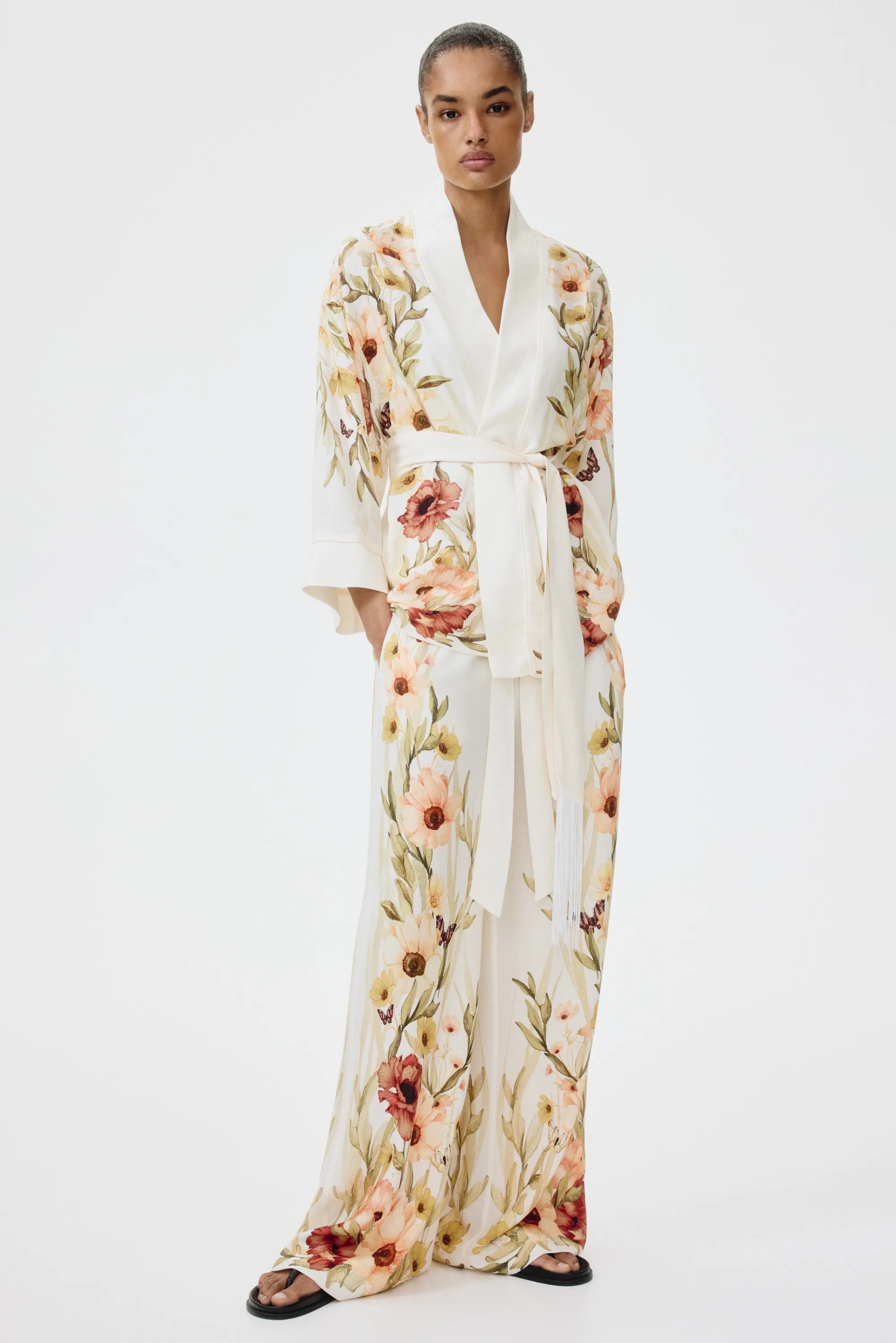 Veste oversize avec ceinture à nouer - Crème/fleuri