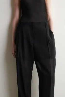 PANTALON DROIT EN VOILE DE LAINE FLUIDE - NOIR — photo 3