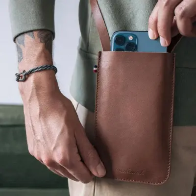 Pochette portable leo camel — photo 1