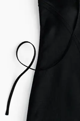 Robe brodée en satin - Noir — photo 5
