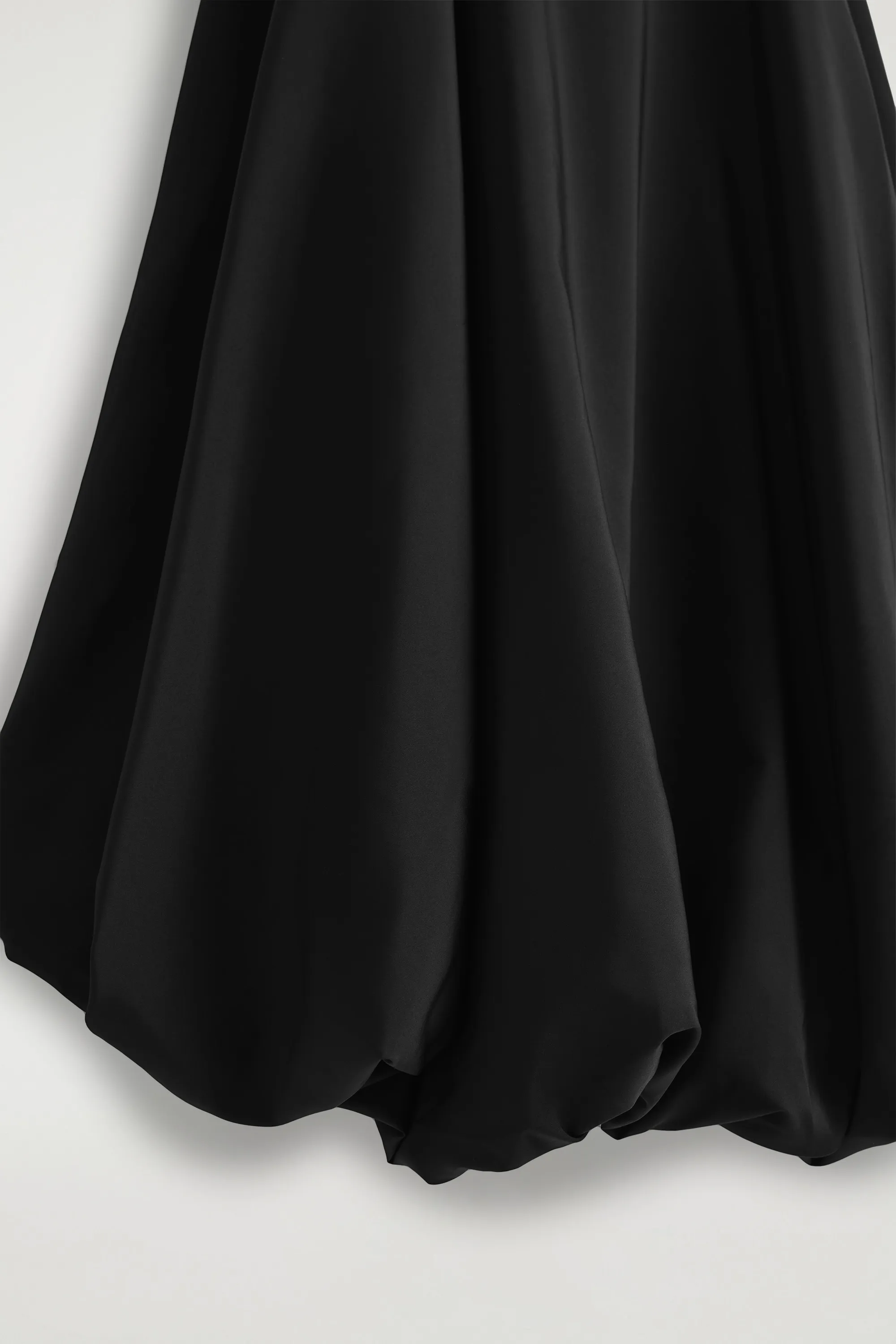 ROBE MIDI À OURLET BULLE - NOIR