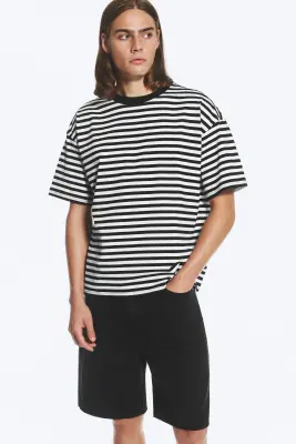 T-SHIRT COUPE AMPLE - Rayé Blanc/Noir — photo 2