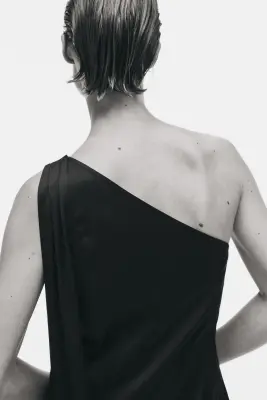 Robe à écharpe en satin - Noir — photo 3