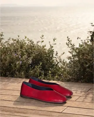 Ballerines Elise vernis froissé rouge — photo 4