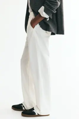 Chino Relaxed Fit en coton - Ivoire — photo 3