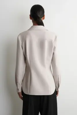 CHEMISE AJUSTÉE ET SCULPTÉE - GRIS CLAIR — photo 4