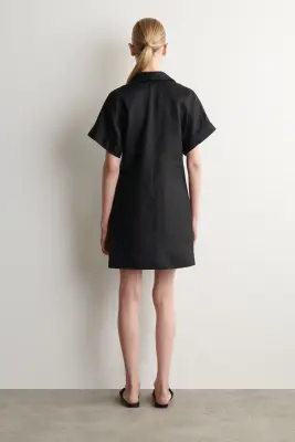 ROBE-CHEMISE COURTE EN LIN À COL OUVERT - NOIR — photo 3