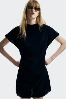 Robe à effet drapé avec col cheminée - Noir — photo 4