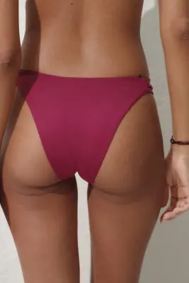 Cheeky Tanga bikini bottoms - Rose prune — photo 2