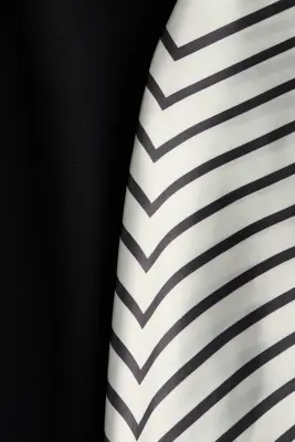 Robe avec foulard - Noir/blanc — photo 4