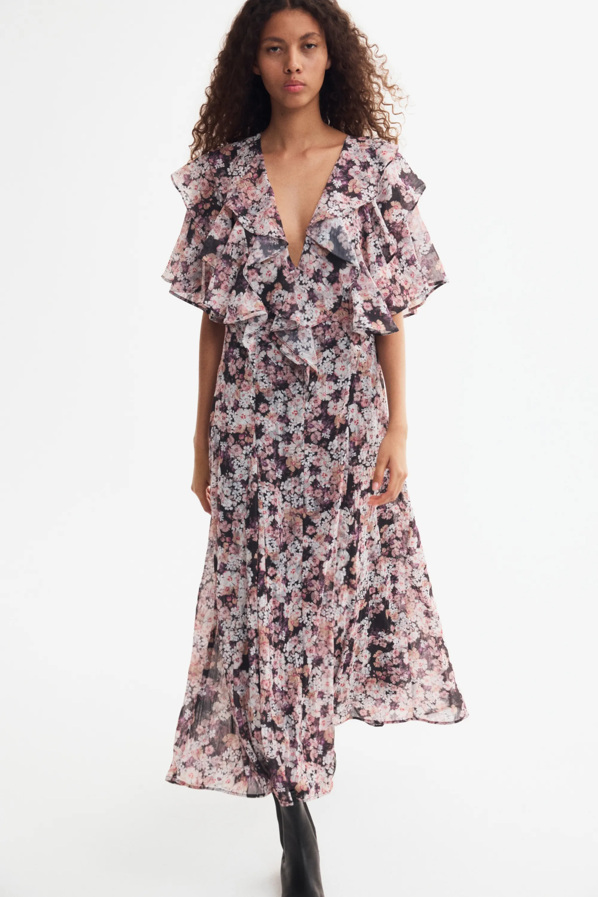 Robe plissée avec volants - Noir/fleuri