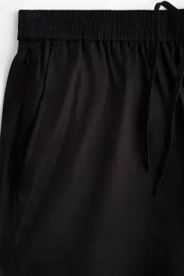 Short Easy-care Relaxed Fit en lin mélangé - Noir — photo 5