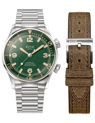 KUOE SOMBRERO 90-011 GREEN LINEN TEXTURED DIAL FLAT-LINK BRACELET — photo 1