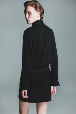 Minijupe avec ceinture - Noir — photo 4