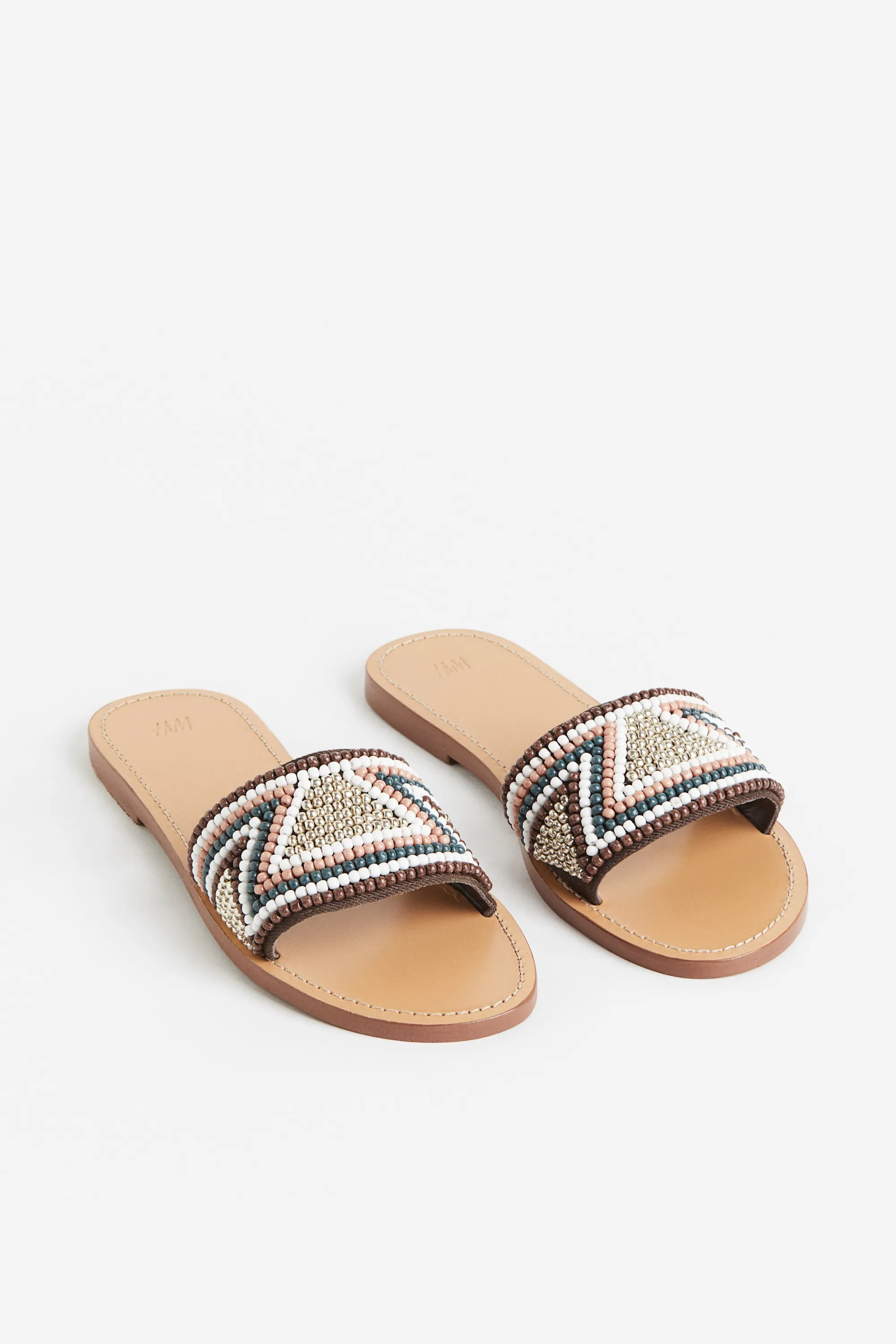 Sandales en cuir avec perles fantaisie - Beige/motif
