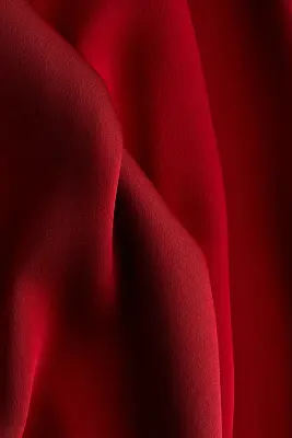 Robe en satin avec détail torsadé - Rouge foncé — photo 3