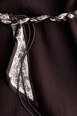 Robe chemise avec ceinture à nouer - Marron foncé — photo 3