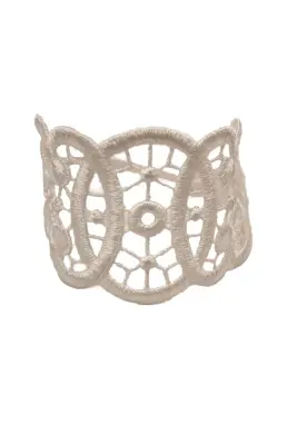Bracelet en dentelle — photo 3