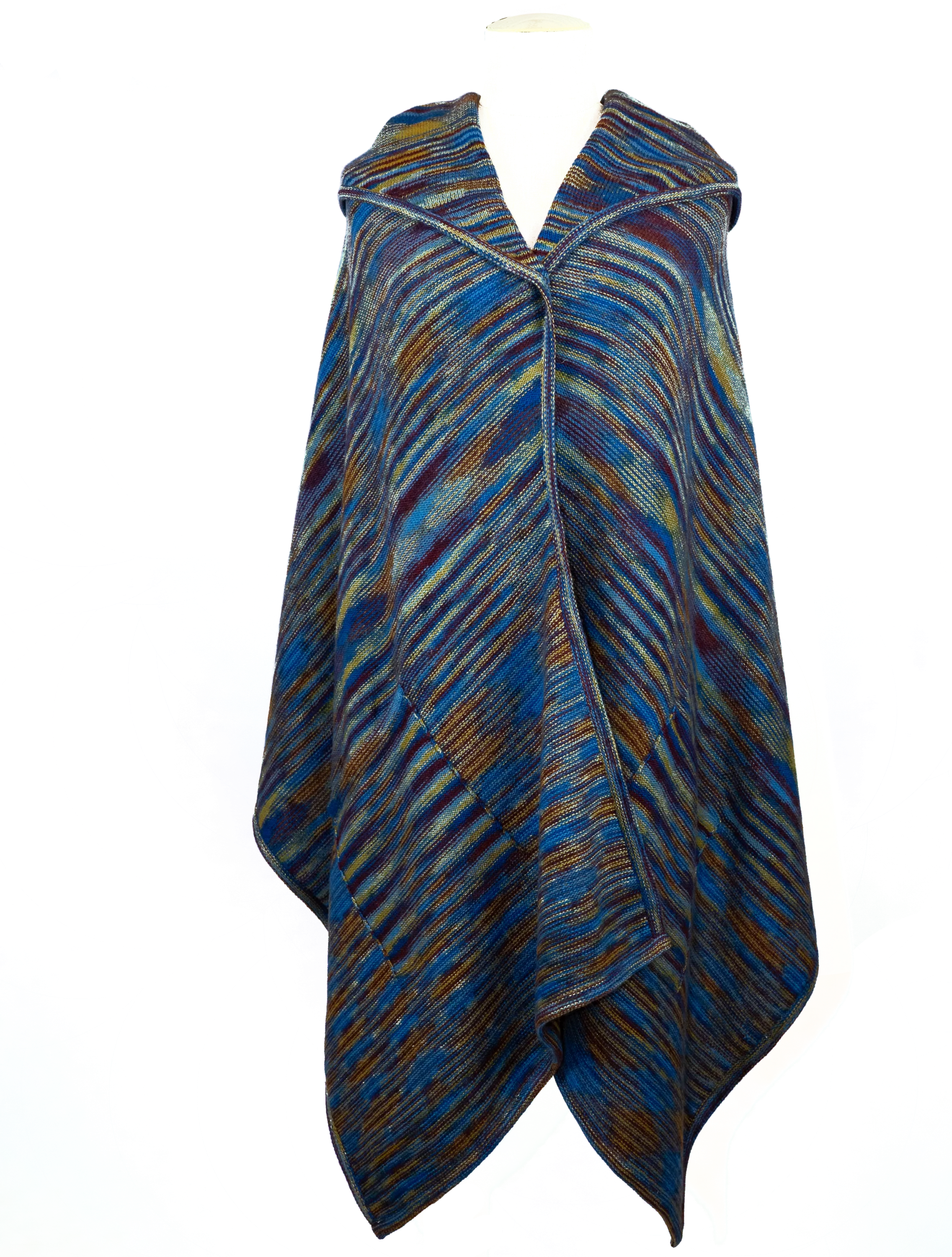 Cape tricotée multicolore en laine