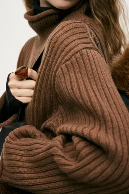 Pull en maille de laine côtelée - Marron — photo 4