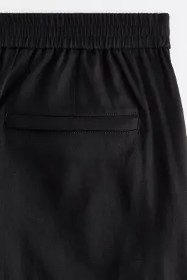 Short Easy-care Relaxed Fit en lin mélangé - Noir — photo 4