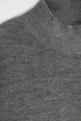 PULL À COL MONTANT EN LAINE - GRIS — photo 5