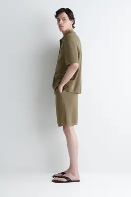 CHEMISE À MANCHES COURTES EN MAILLE DE LIN - KAKI — photo 2