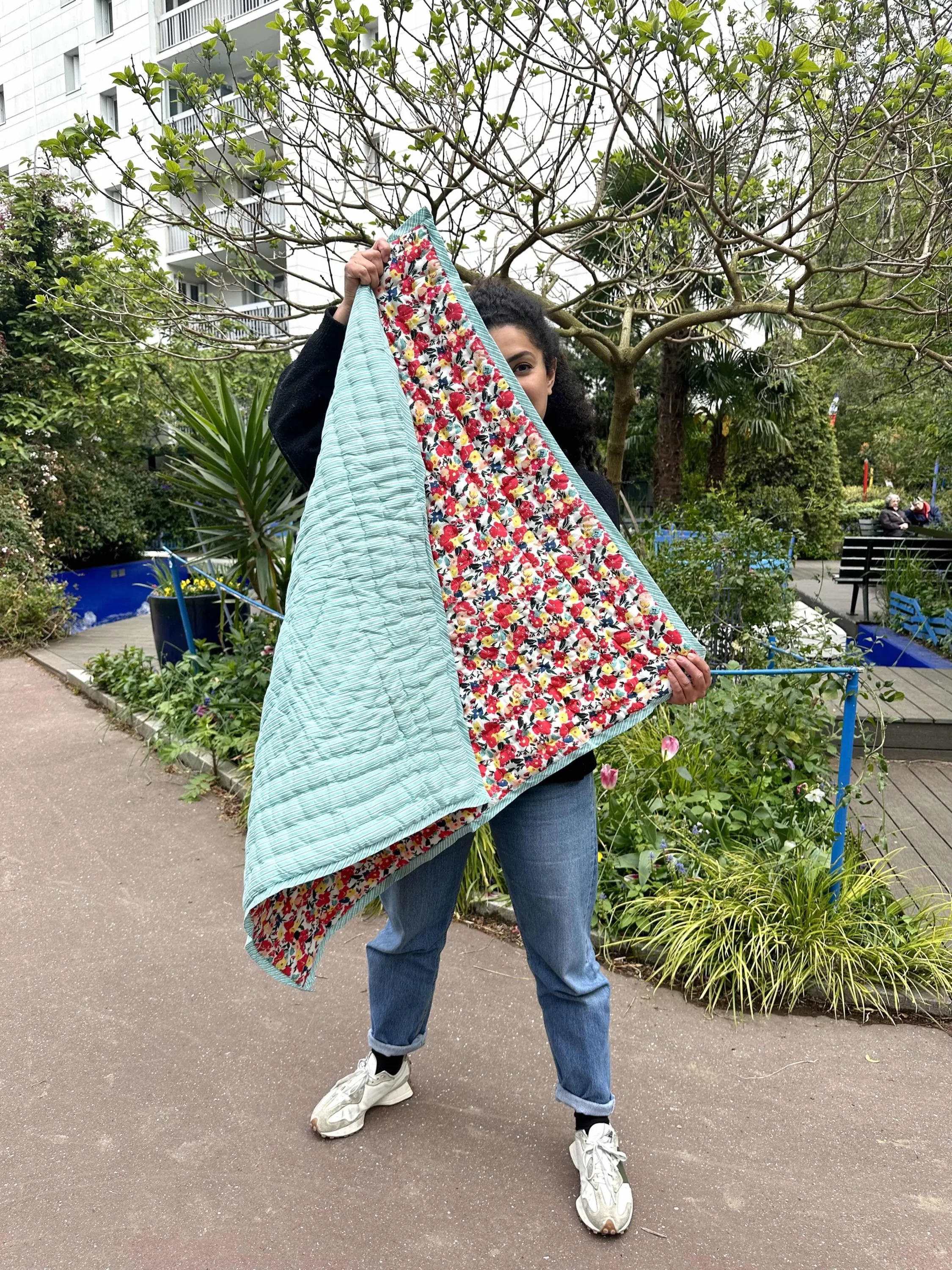 Plaid reversible Tibetan Flowers – Le Petit Lucas Du Tertre