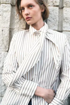 Chemise avec foulard - Blanc/rayé — photo 3